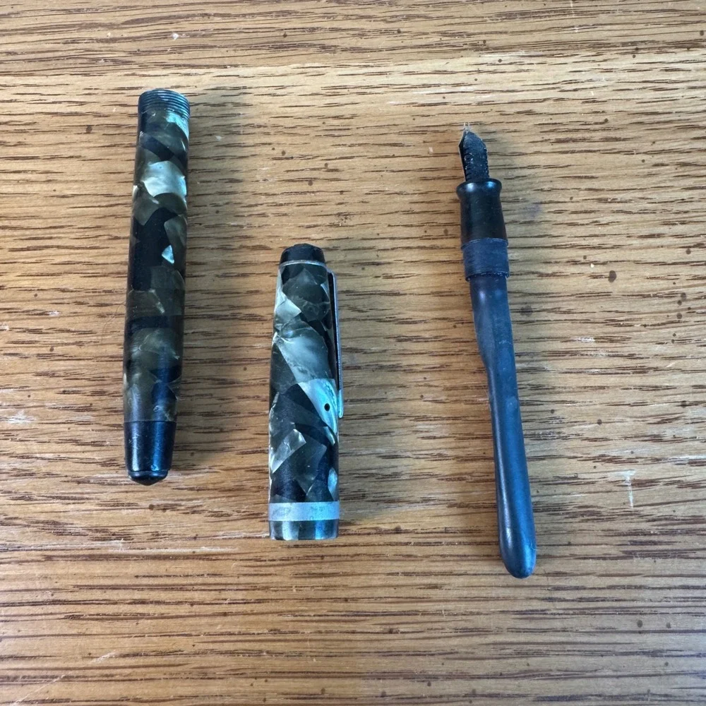 Vintage Parker Challenger Fountain Pen Green Marble Celluloid Button Filler USA